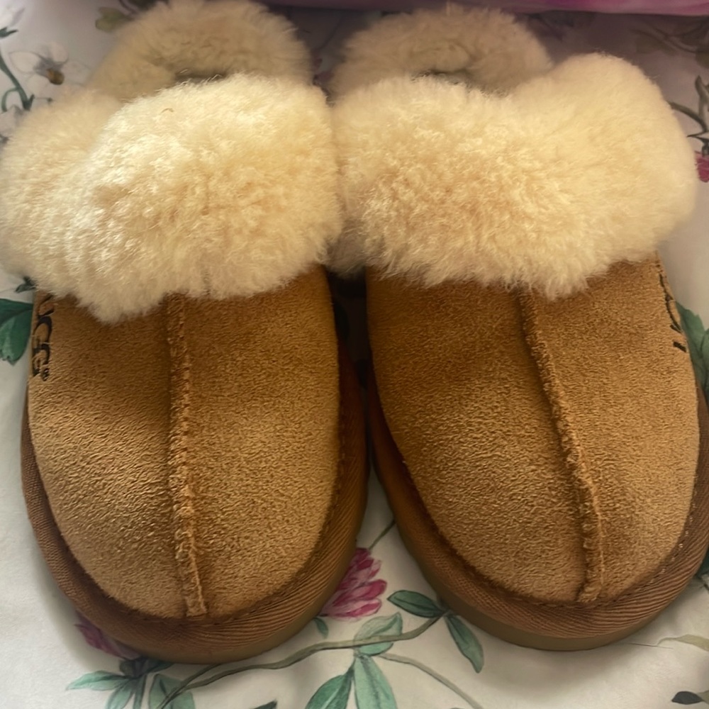 UGG kids slippers- size 13